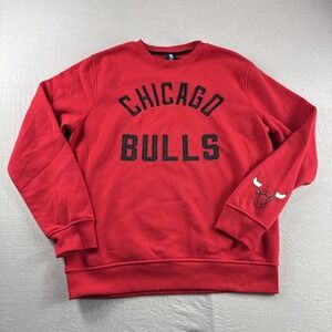 Chicago Bulls UNK Sweatshirt Mens M Red Embroidered Sweater NBA Basketball Logo